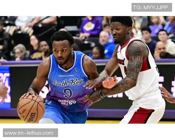 布朗尼表现惊艳11投8中砍下20分5篮板7助攻3抢断创赛季新高 布朗尼表现惊艳11投8中砍下20分5篮板7助攻3抢断创赛季新高